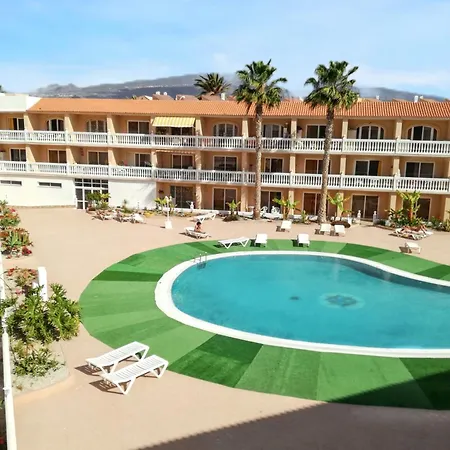 Cozy In 55 M² With Pool Apartamento