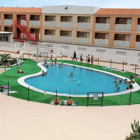 Apartment Beachside With Pool And Wi-fi *